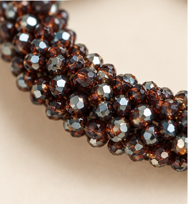 Facetkralen armband — Donkerbruin — detail